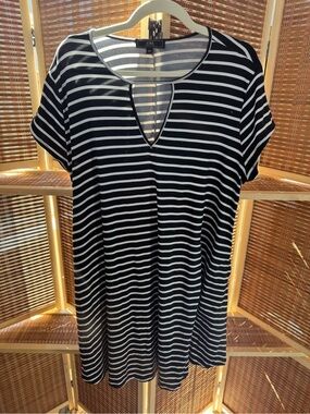 Vibe Gray & White Striped Keyhole T-Shirt Dress N0350